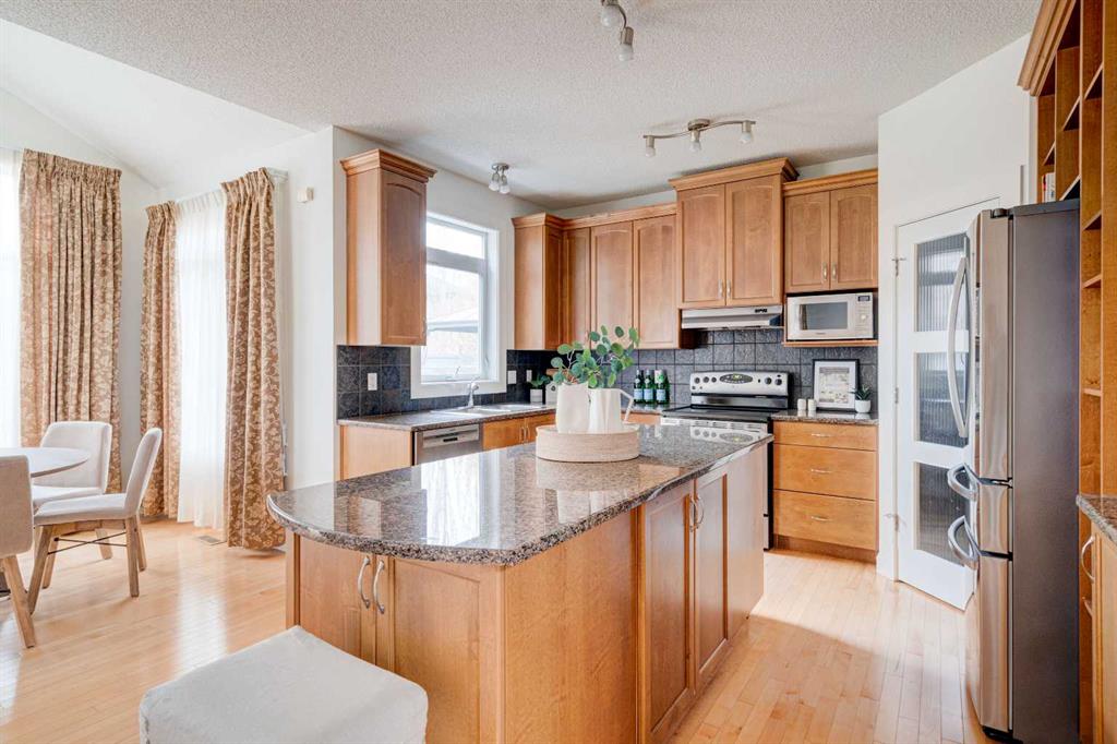 Picture for 108 Tuscany Estates Close NW