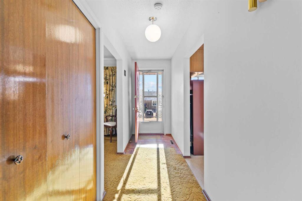 Picture for 3812 33 Avenue SW