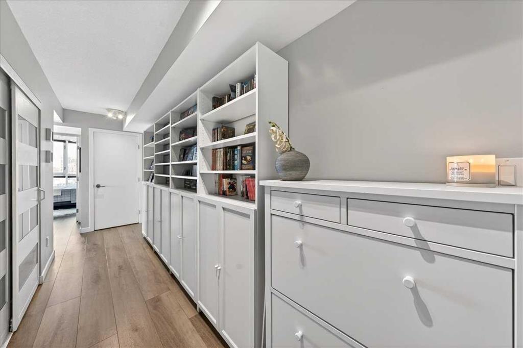 Picture for 1707, 188 15 Avenue SW