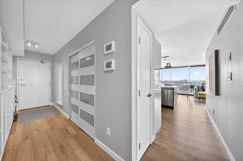 Picture for 1707, 188 15 Avenue SW