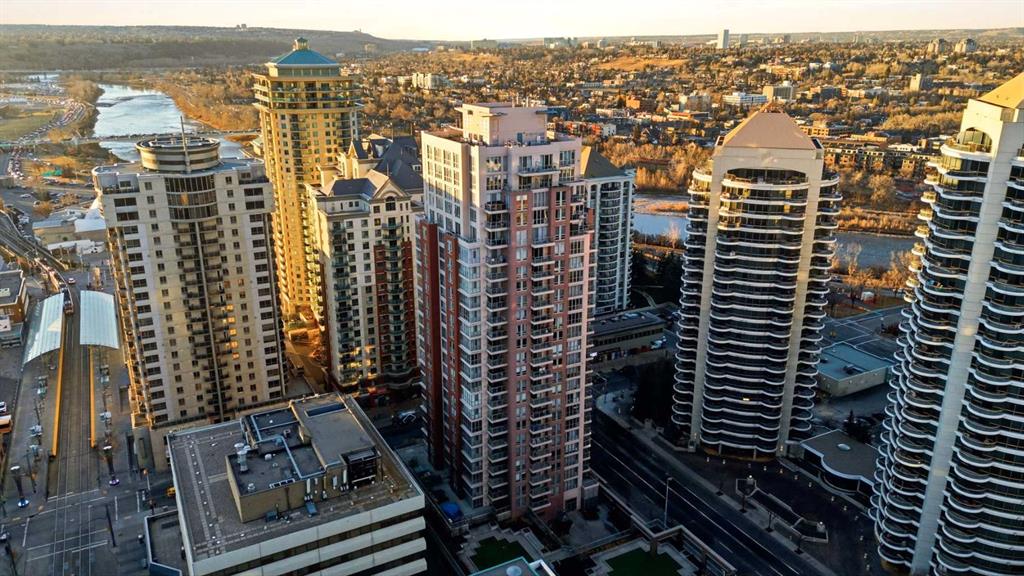 Picture for 1003, 650 10 Street SW