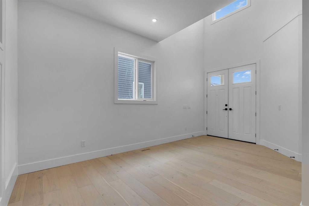 Picture for 223 Kinniburgh Loop 