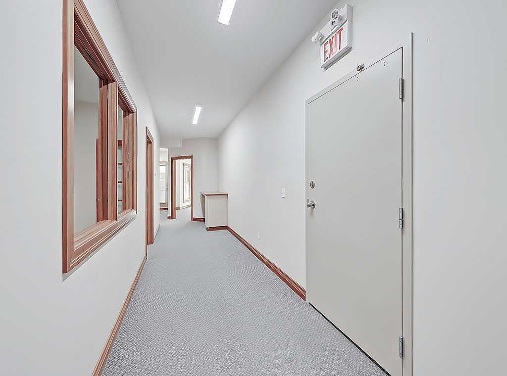 Picture for 201, 120 4 Avenue SW