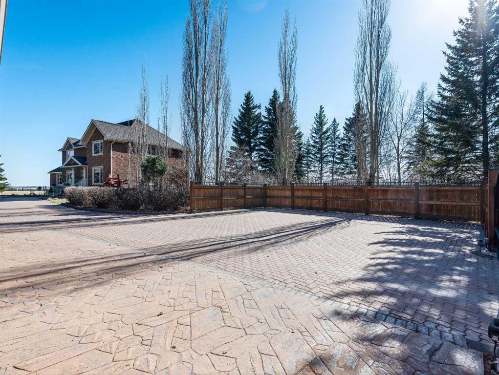 Picture for 225 Huggard Road 