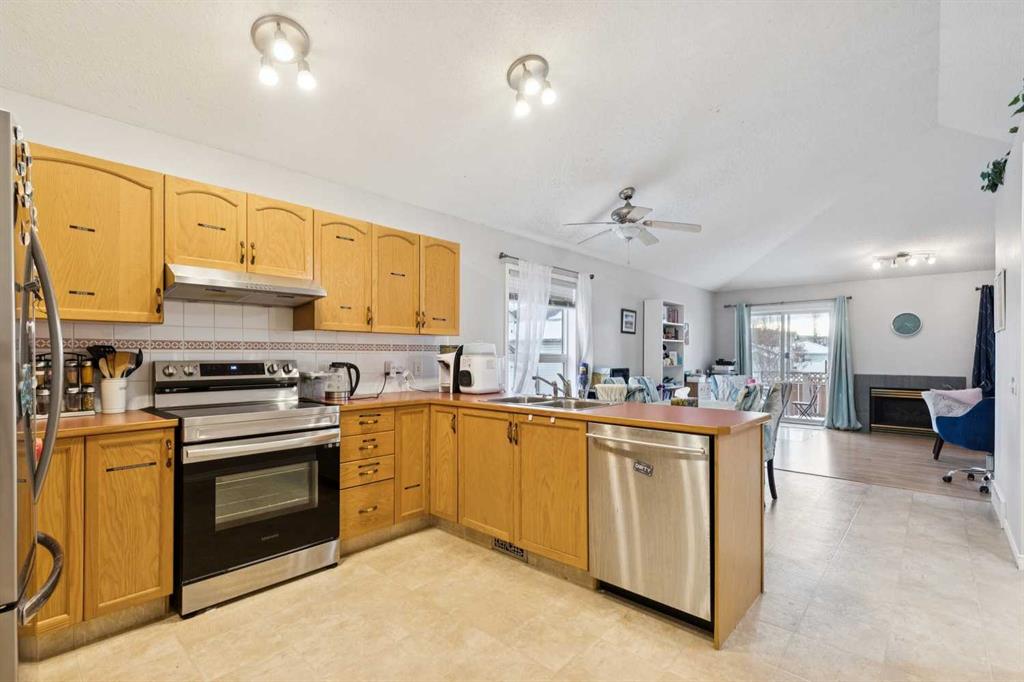 Picture for 99 Inverness Park SE