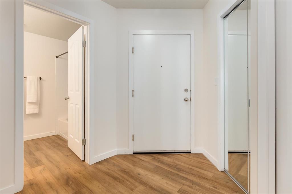 Picture for 1615, 1053 10 Street SW