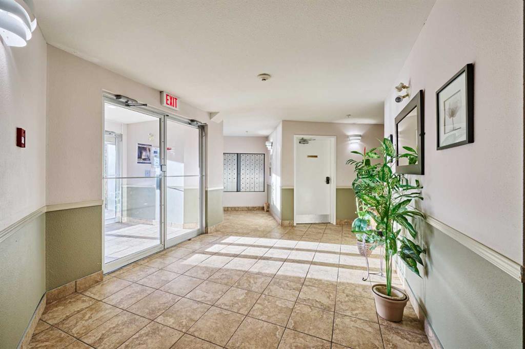 Picture for 208, 4000 Somervale Court SW