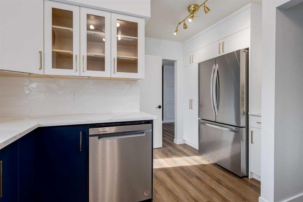 Picture for 651 84 Avenue SW