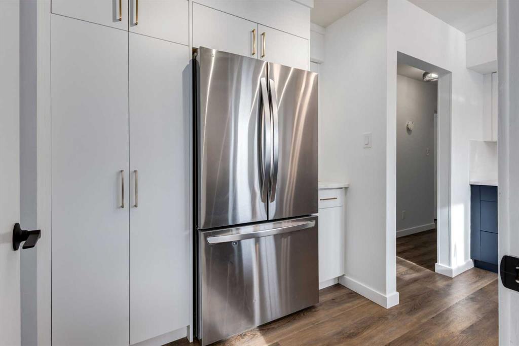 Picture for 651 84 Avenue SW