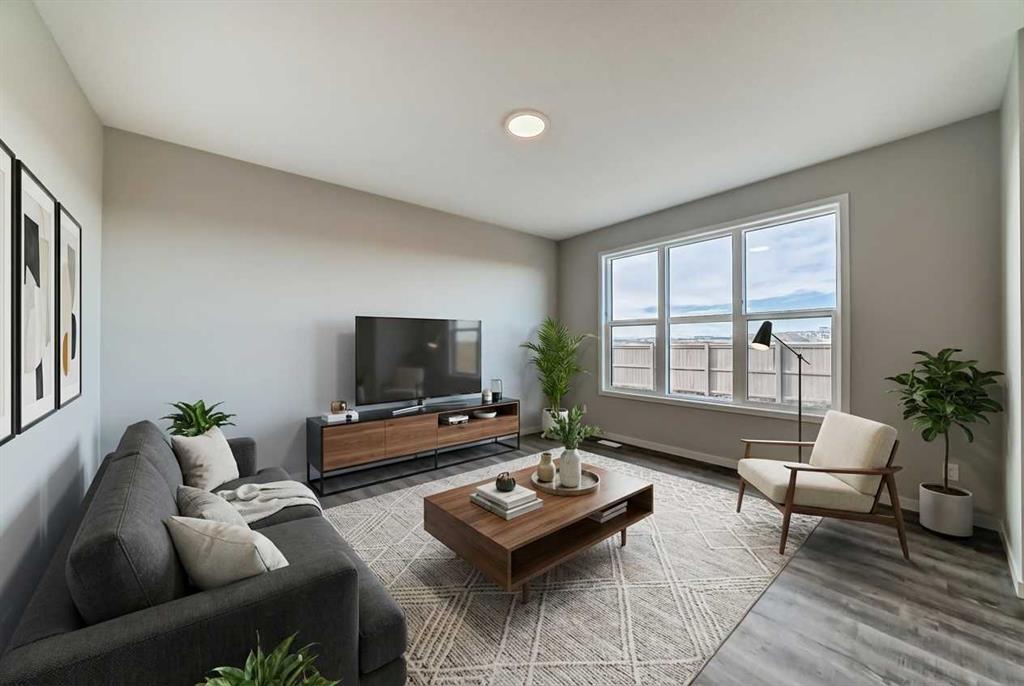 Picture for 35 Bartlett Crescent SE