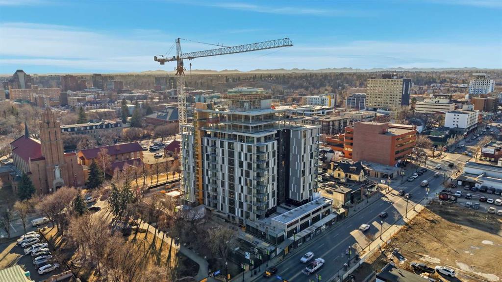 Picture for 708, 210 18 Avenue SW