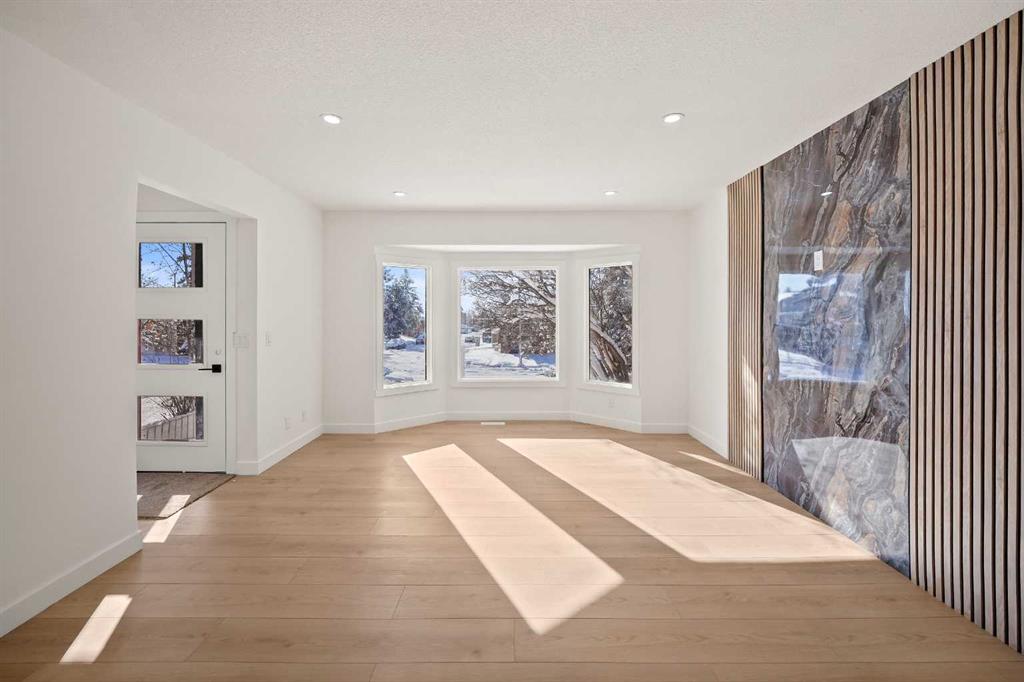 Picture for 6404 24 Avenue NE