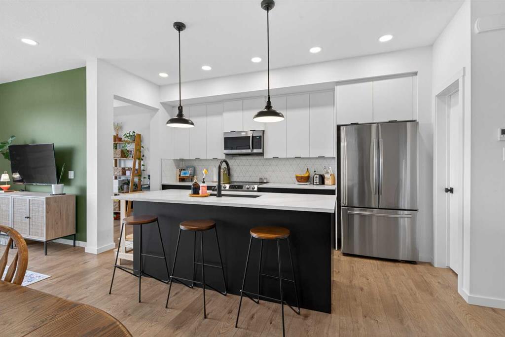 Picture for 163 Creekstone Way SW