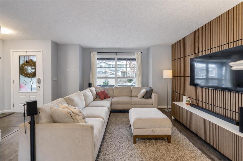 Picture for 243 New Brighton Landing SE