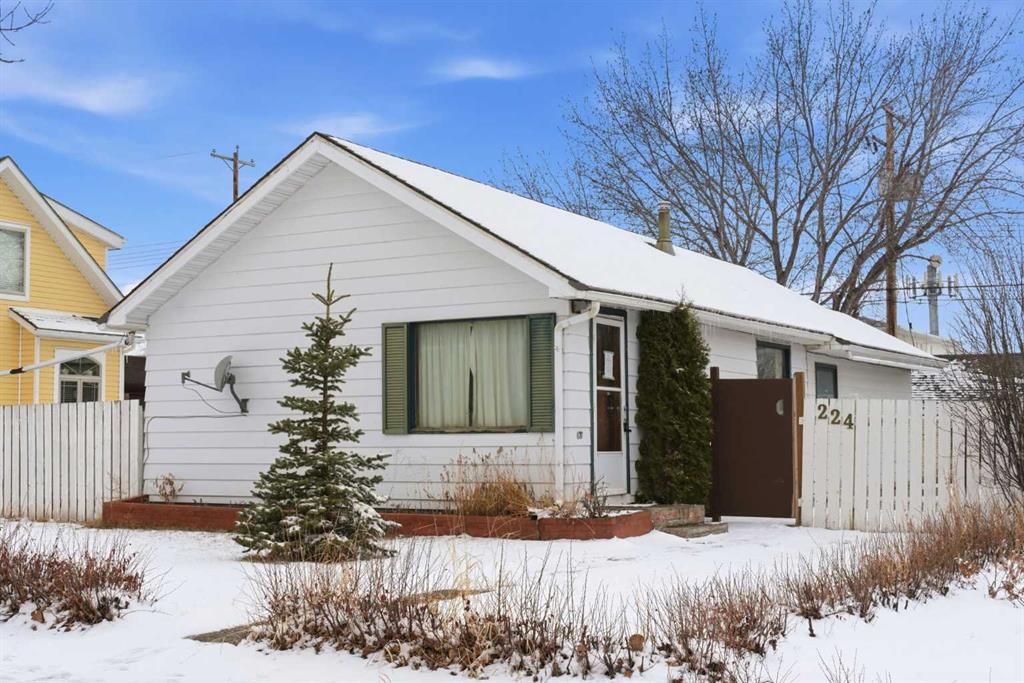 Picture for 224 1 Street S