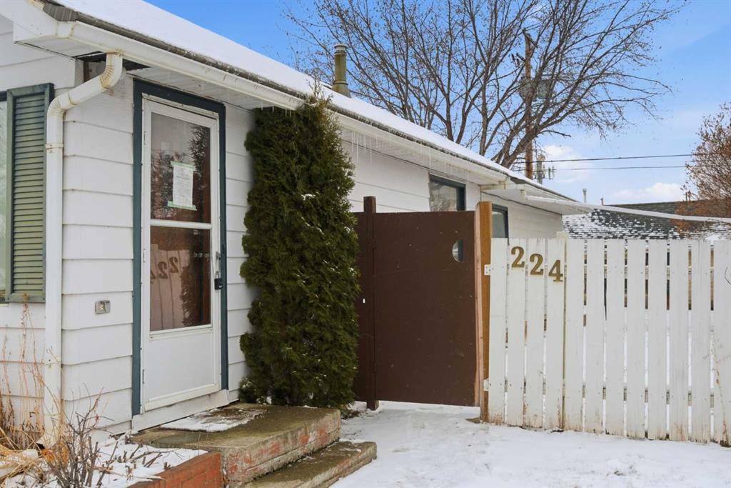 Picture for 224 1 Street S