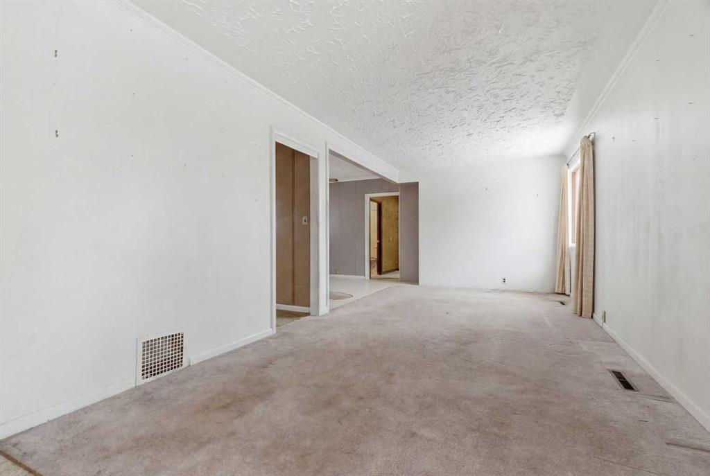 Picture for 224 1 Street S