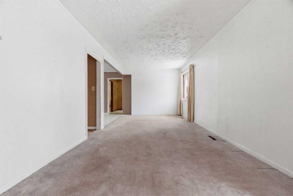 Picture for 224 1 Street S