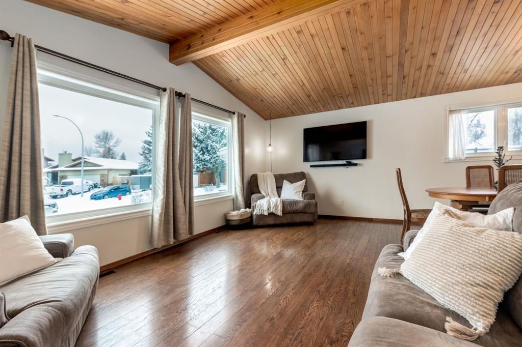 Picture for 108 Westheights Close 