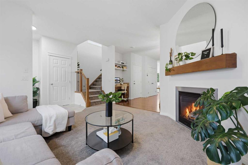 Picture for 35 Covecreek Place NE