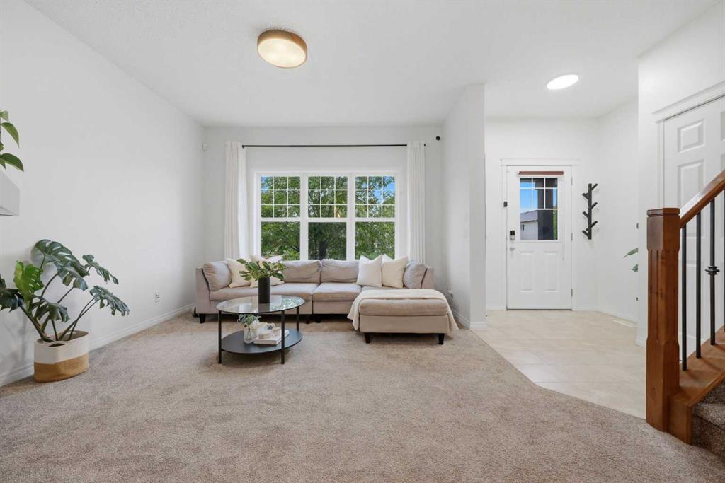 Picture for 35 Covecreek Place NE