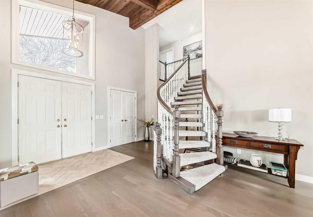 Picture for 56 Patterson Crescent SW