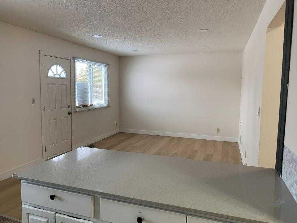 Picture for 5805 56 Avenue 