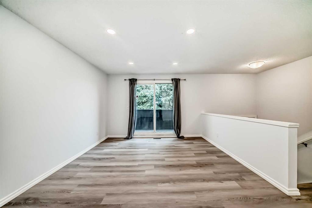 Picture for 81 Bearberry Close NW