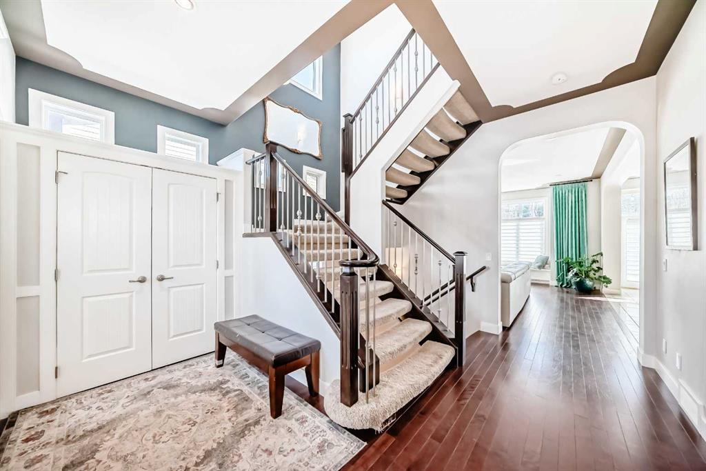 Picture for 274 Kingsbury View SE