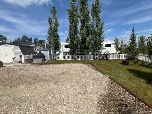 Picture for 5067, 35468 Range Road 30  