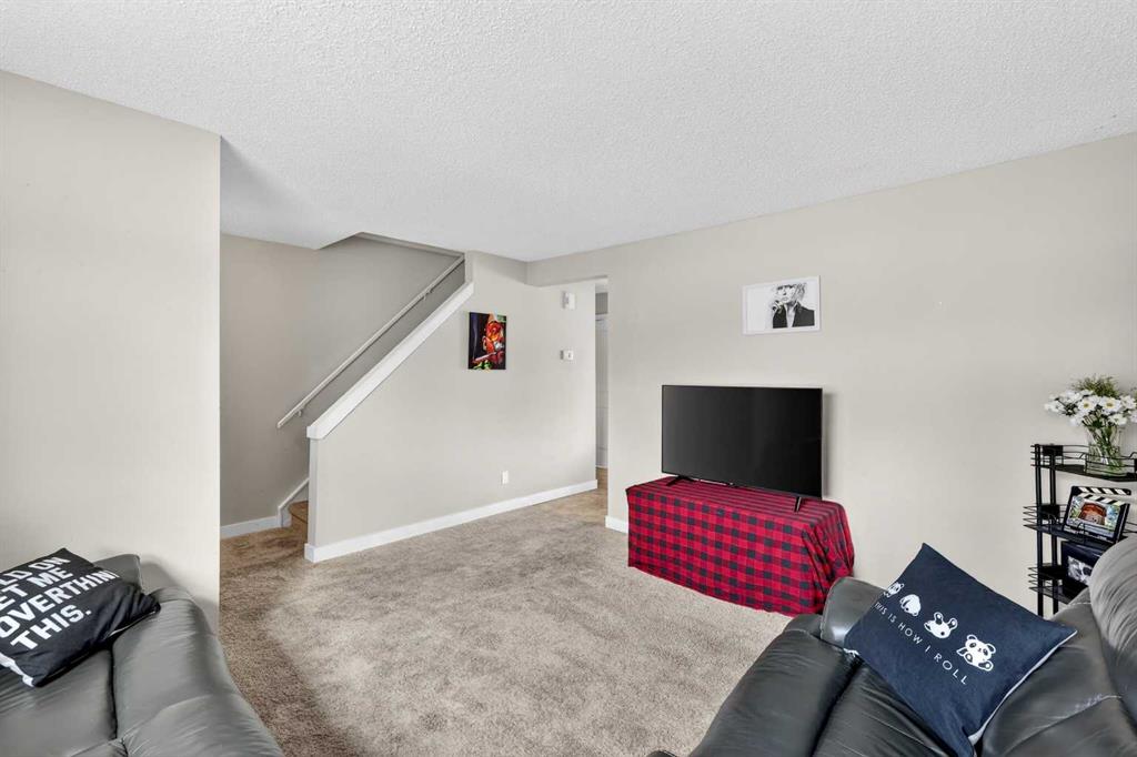 Picture for 230 Deerpoint Lane SE