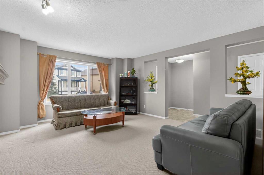 Picture for 135 Copperstone Grove SE