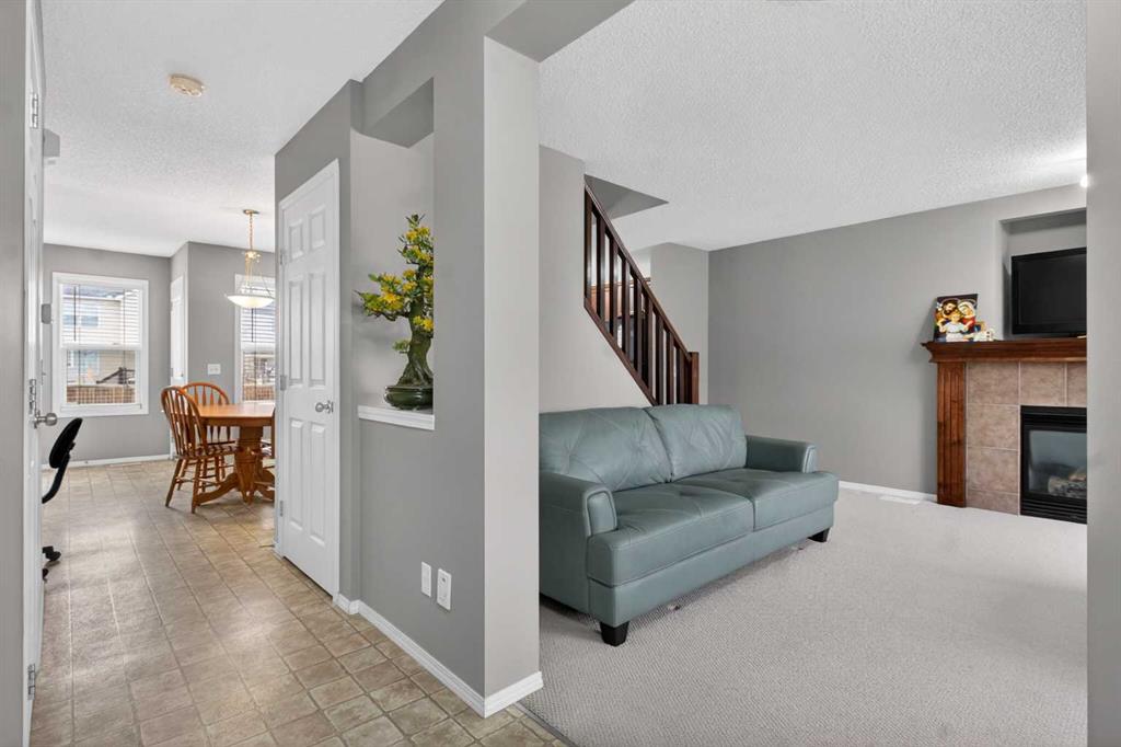 Picture for 135 Copperstone Grove SE