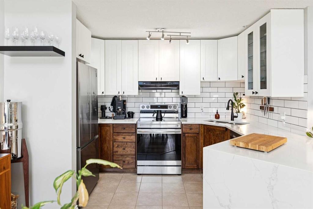 Picture for 406, 1631 28 Avenue SW