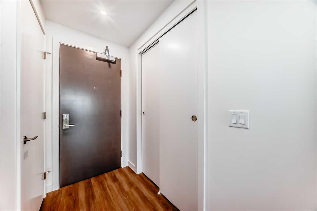 Picture for 1012, 730 2 Avenue SW