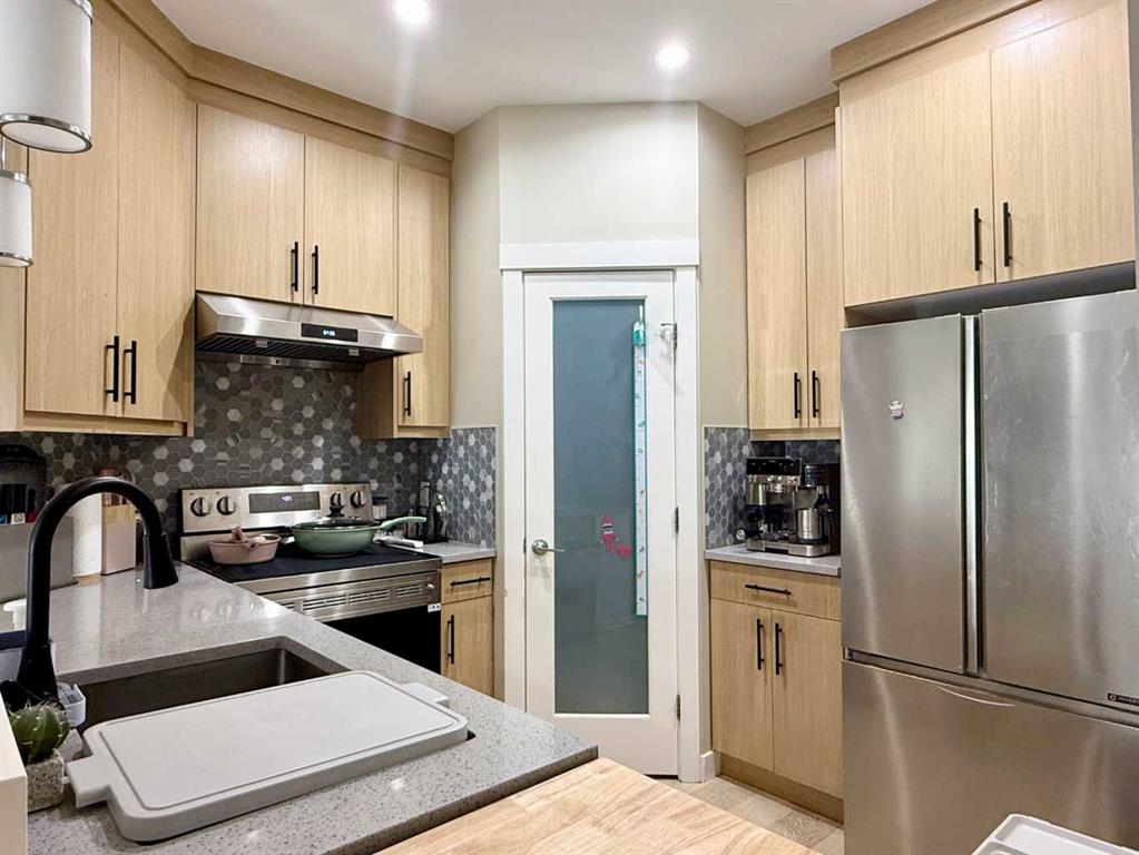 Picture for #2, 4519 bowness Road NW