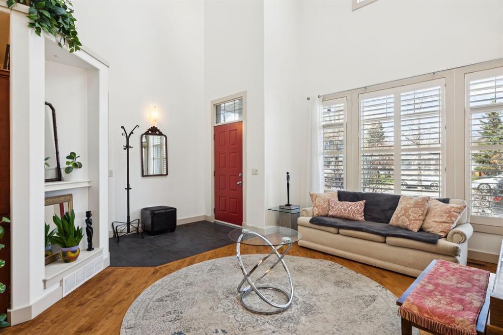 Picture for 2405 Bowness Road NW
