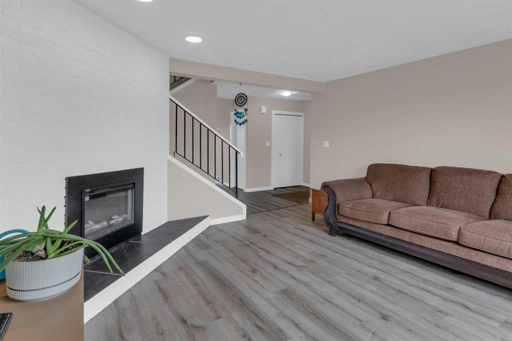 Picture for 224 Summerwood Place 