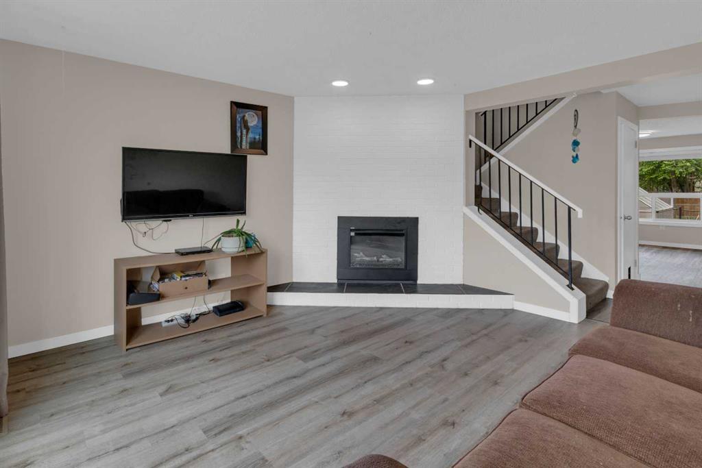 Picture for 224 Summerwood Place 