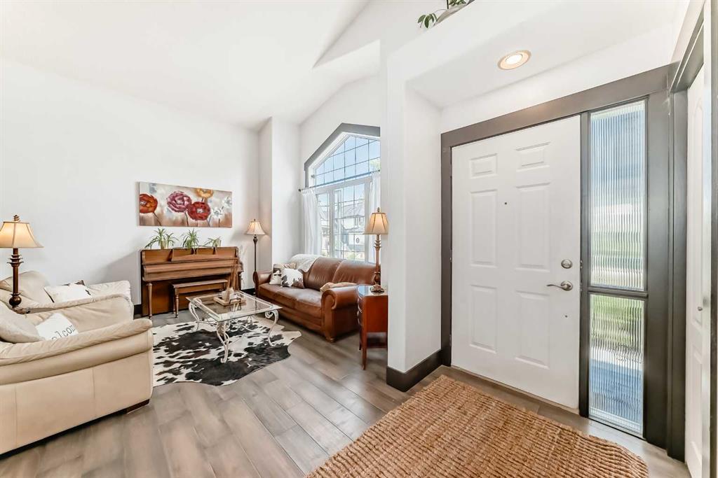 Picture for 37 LAKESIDE GREENS Close 