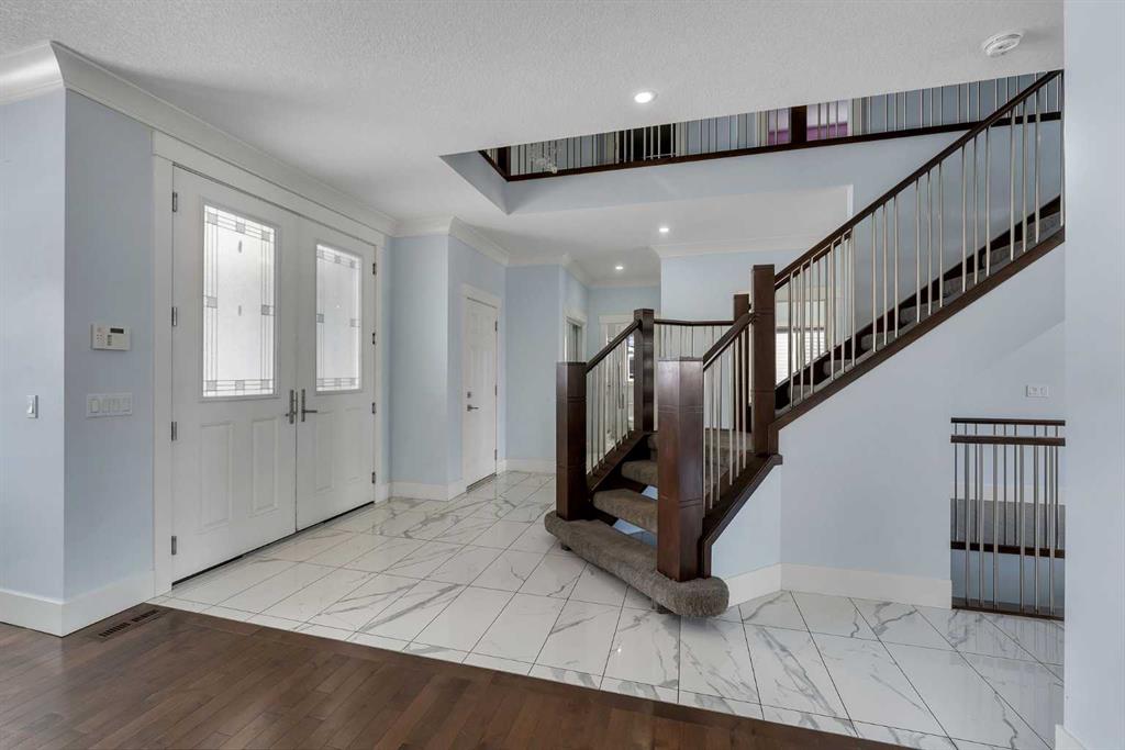 Picture for 272 Aspenmere Way 
