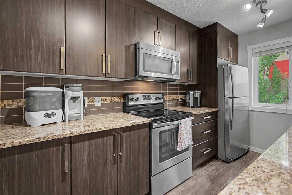 Picture for 532 Mckenzie Towne Close SE