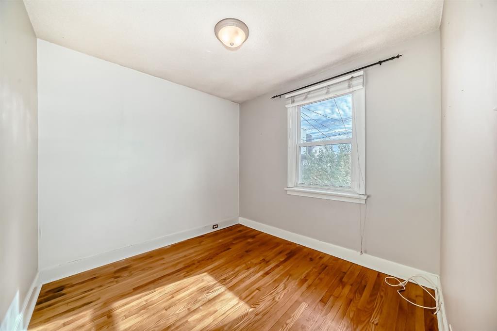 Picture for 319 11 Avenue NE https://www.cirrealty.ca/reb/creb/88/A2263388_23.jpg