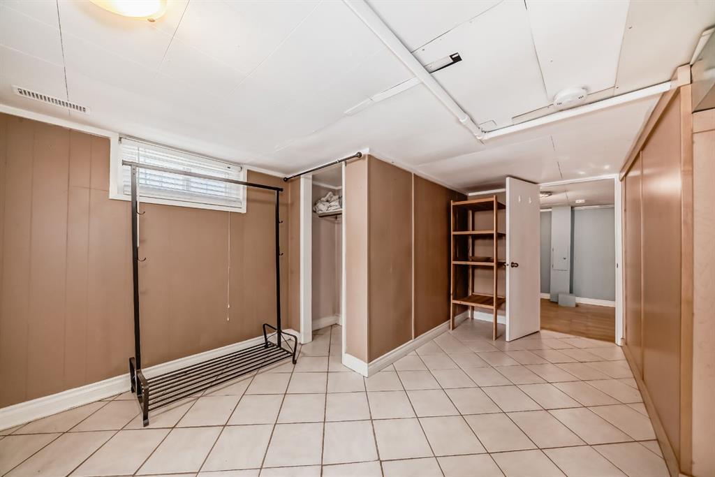 Picture for 319 11 Avenue NE https://www.cirrealty.ca/reb/creb/88/A2263388_29.jpg