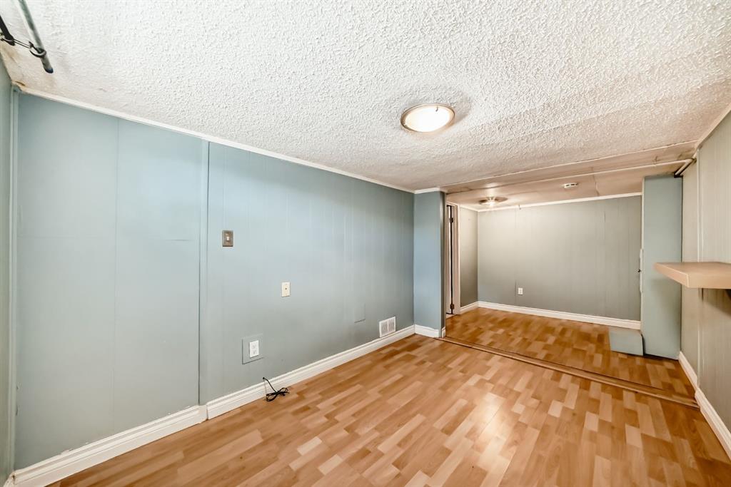 Picture for 319 11 Avenue NE https://www.cirrealty.ca/reb/creb/88/A2263388_33.jpg