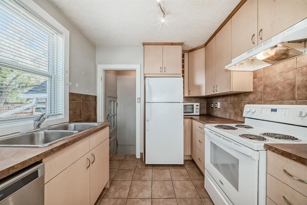 Picture for 319 11 Avenue NE https://www.cirrealty.ca/reb/creb/88/A2263388_8.jpg