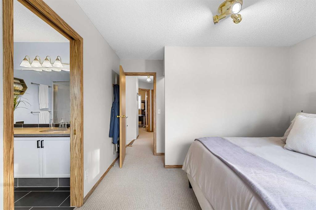 Picture for 92 Hidden Spring Place NW https://www.cirrealty.ca/reb/creb/88/A2265988_21.jpg