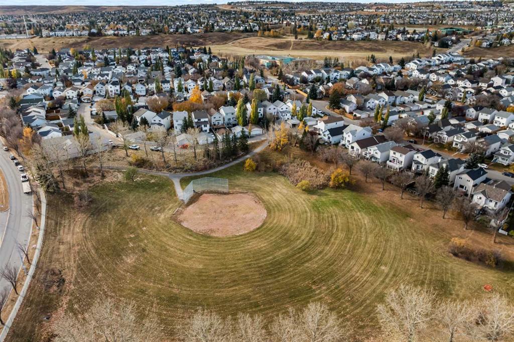 Picture for 92 Hidden Spring Place NW https://www.cirrealty.ca/reb/creb/88/A2265988_37.jpg