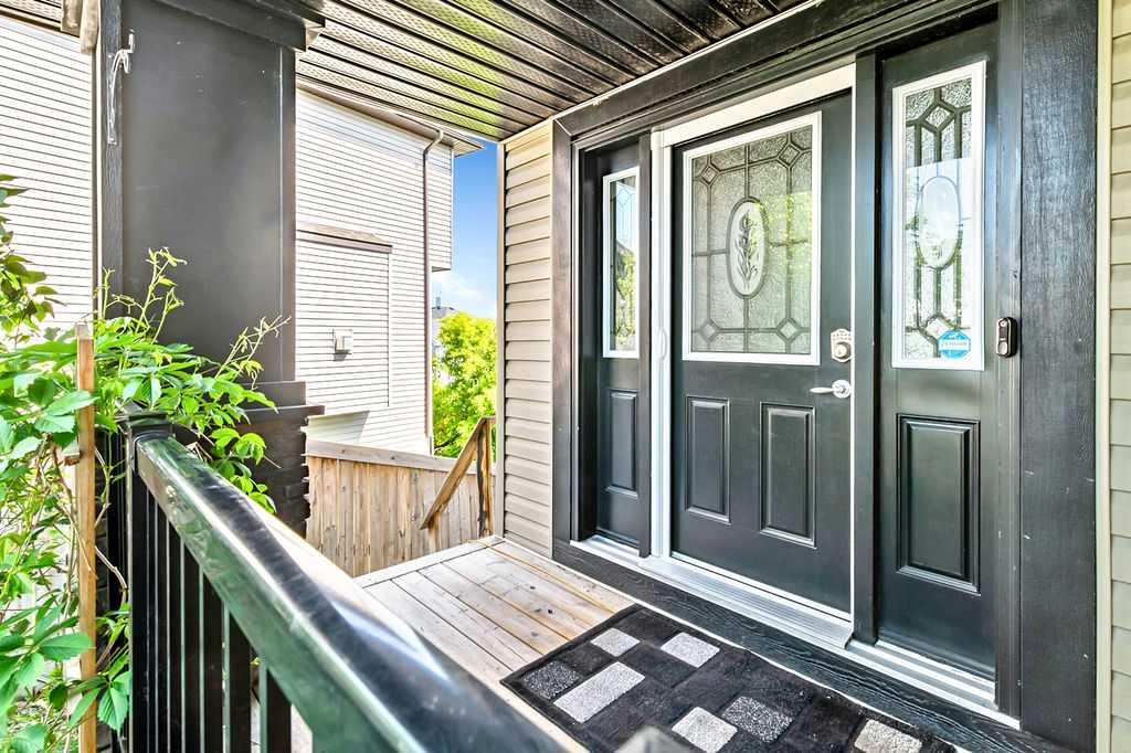 Picture for 521 Westmount Close 