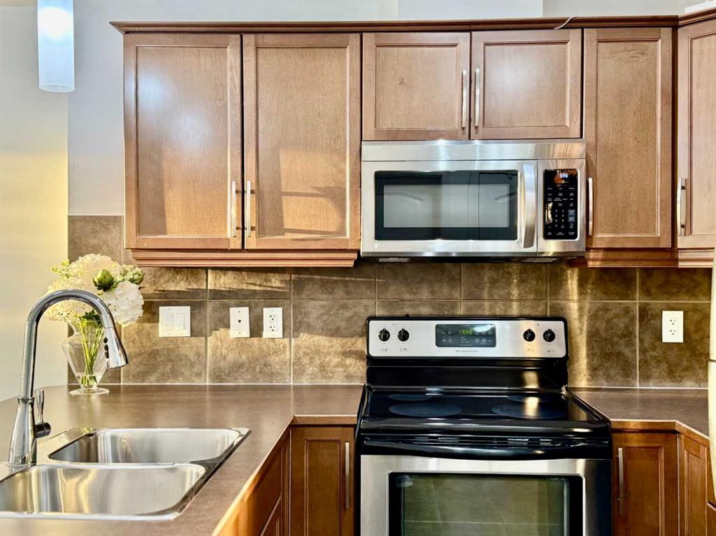 Picture for 220, 15304 Bannister Road SE